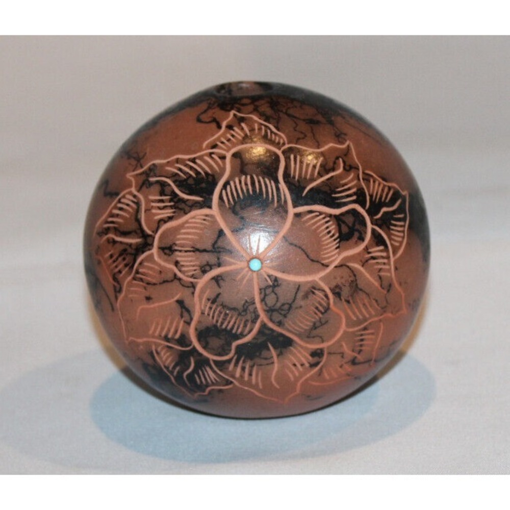 signed vintage 3.5" round circular etched pottery vase flower design